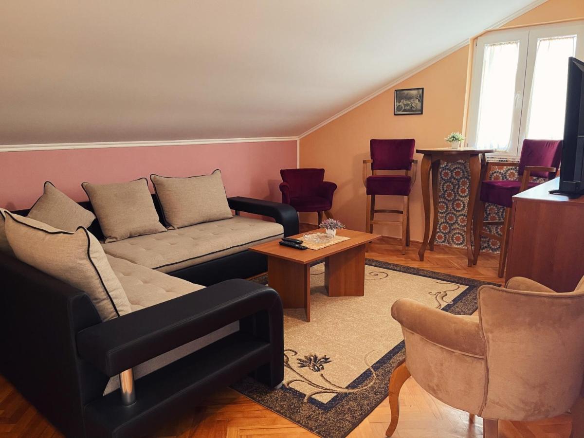 Отель Vila Duricic 300M Od Mora Дженовичи Экстерьер фото