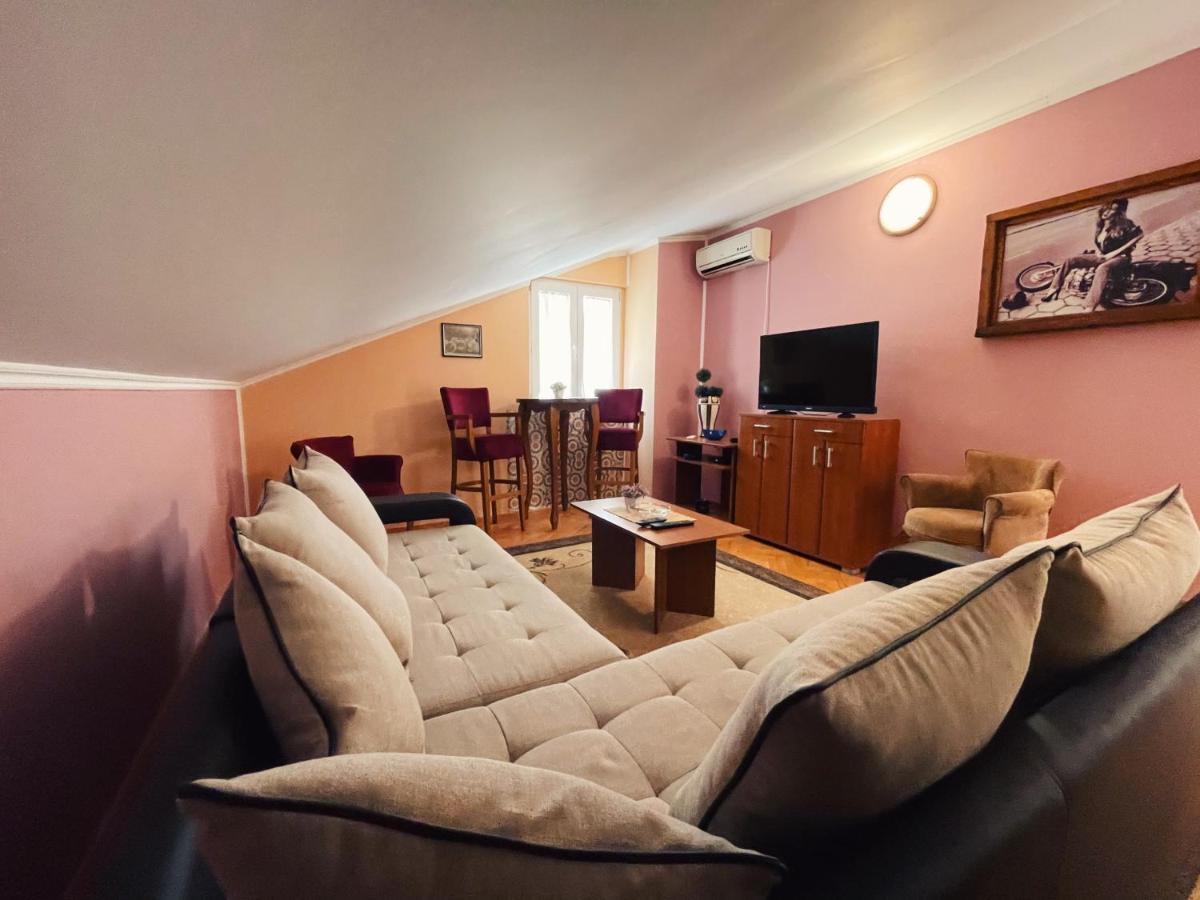 Отель Vila Duricic 300M Od Mora Дженовичи Экстерьер фото