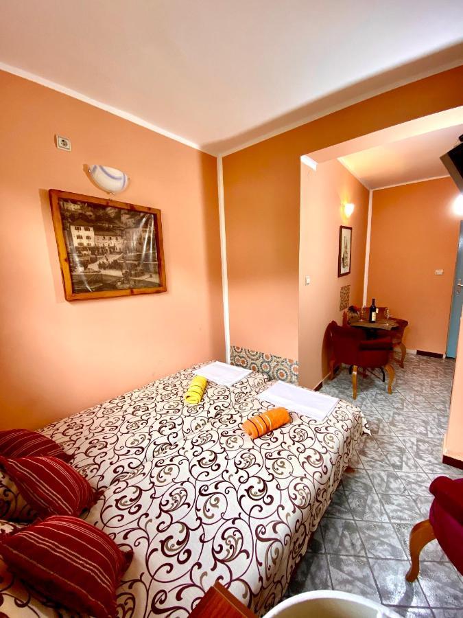 Отель Vila Duricic 300M Od Mora Дженовичи Экстерьер фото