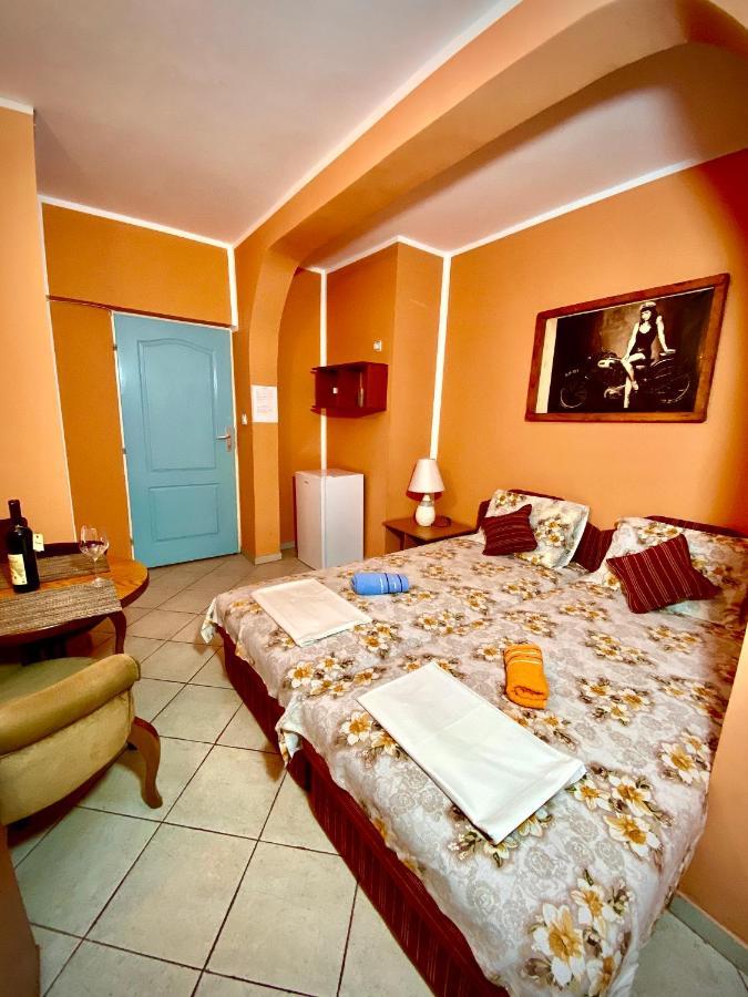 Отель Vila Duricic 300M Od Mora Дженовичи Экстерьер фото