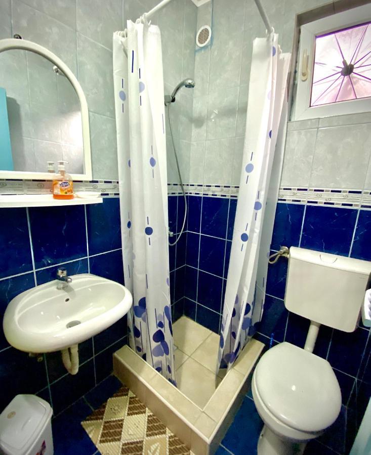 Отель Vila Duricic 300M Od Mora Дженовичи Экстерьер фото