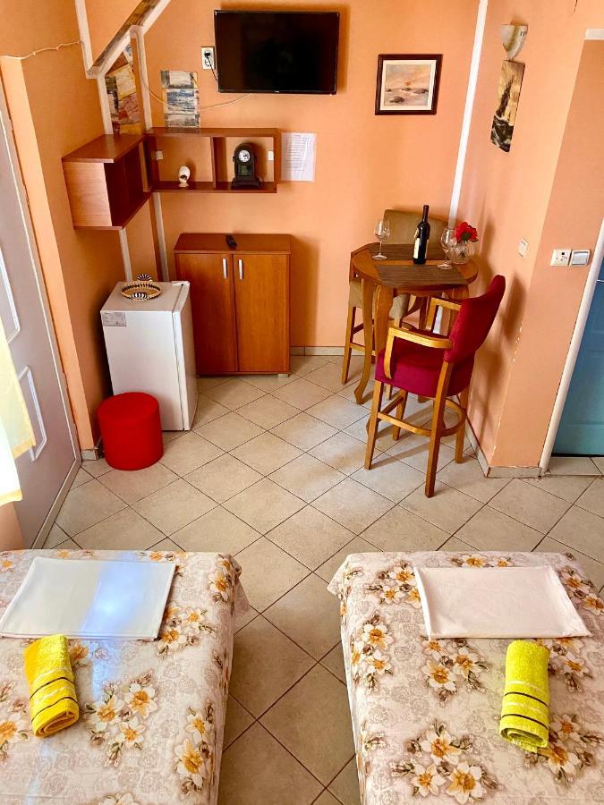 Отель Vila Duricic 300M Od Mora Дженовичи Экстерьер фото
